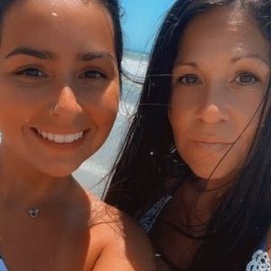 Meet your Posher, Destiny